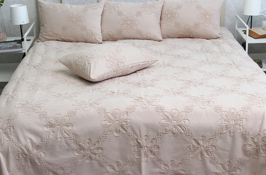 Покривало Mystery beige